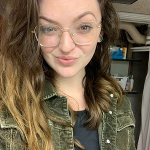Meet your Posher, Colleen